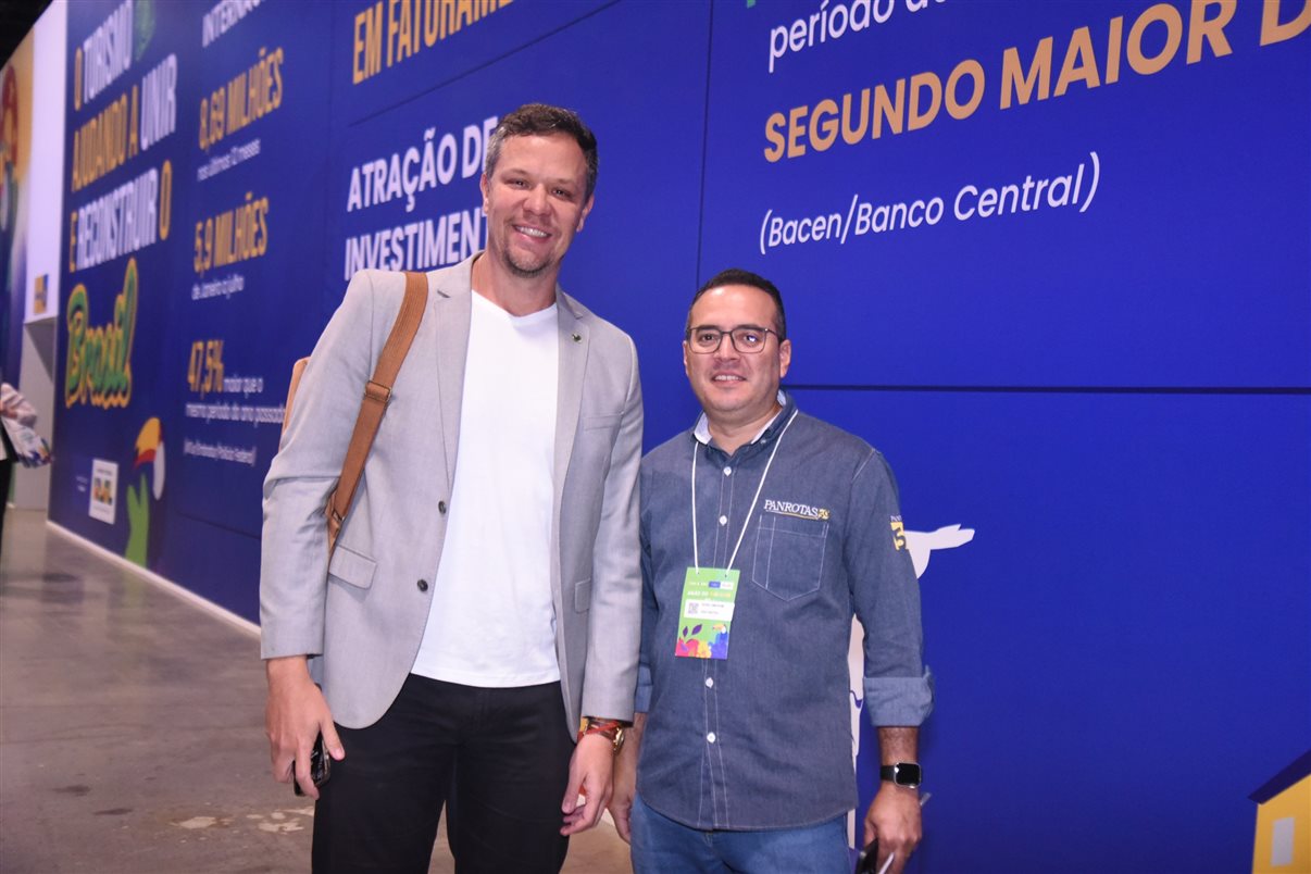 Bruno Reis, da Embratur, e Renê Amorim, da PANROTAS