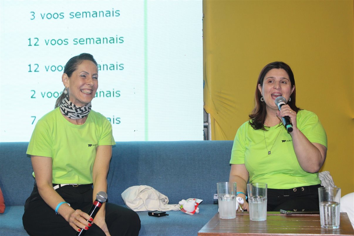 Emocionada, Dani Meirelles, CEO da Frt, agradeceu aos agentes, parceiros e equipe