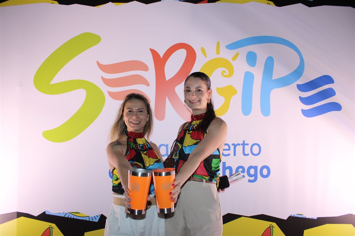 Diego Soares e Marcos Bizzotto, da Frt, Daniela Mesquita, da Secretaria de Turismo de Sergipe, Sergio Oliveira, da TopTur, e Kaio Ramon, da Secretaria de Turismo de Sergipe