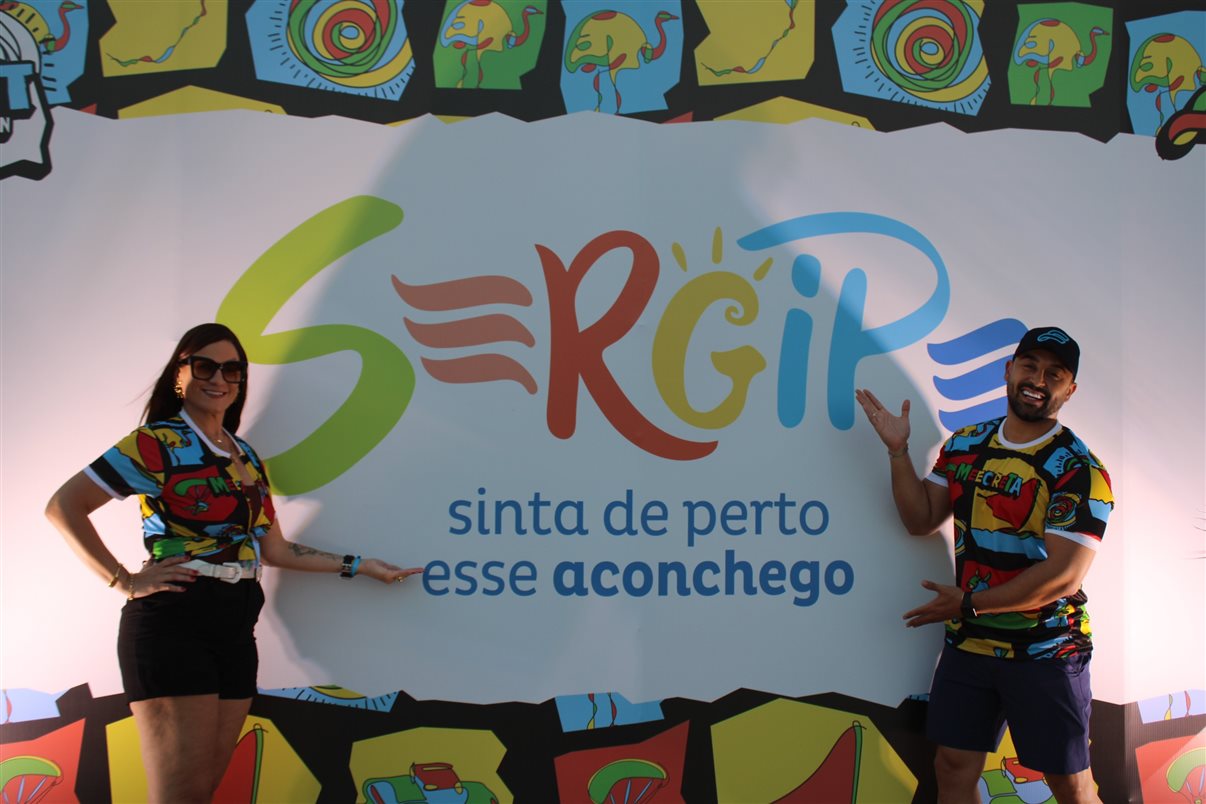 Diego Soares e Marcos Bizzotto, da Frt, Daniela Mesquita, da Secretaria de Turismo de Sergipe, Sergio Oliveira, da TopTur, e Kaio Ramon, da Secretaria de Turismo de Sergipe