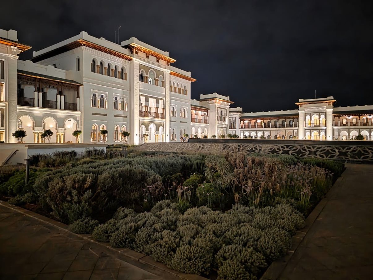 Bela entrada do Four Seasons Rabat
