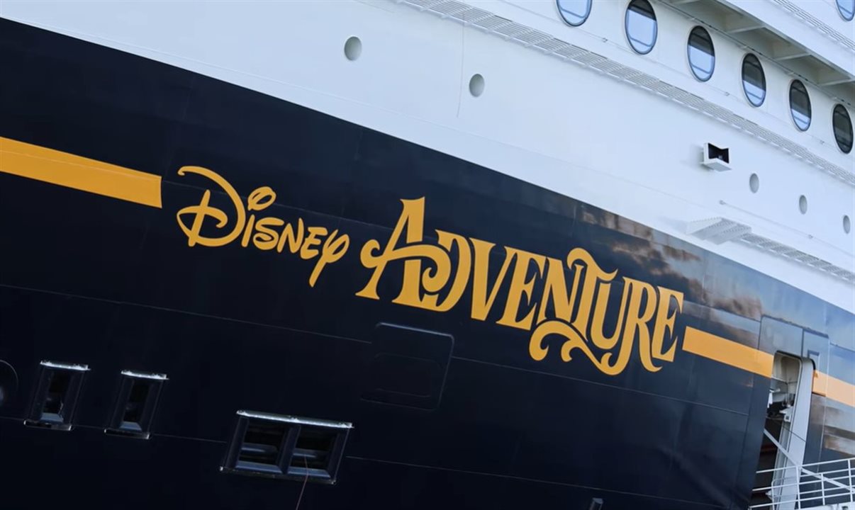 A viagem inaugural do Disney Adventure está programada para zarpar de Singapura no dia 15 de dezembro de 2025