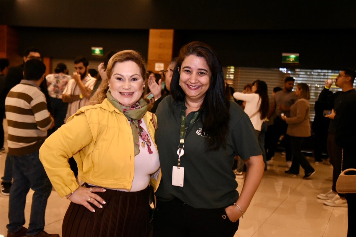 Fernanda Fernandes, da FernanTravels, e Kamile Napoleão, da Rose Travel