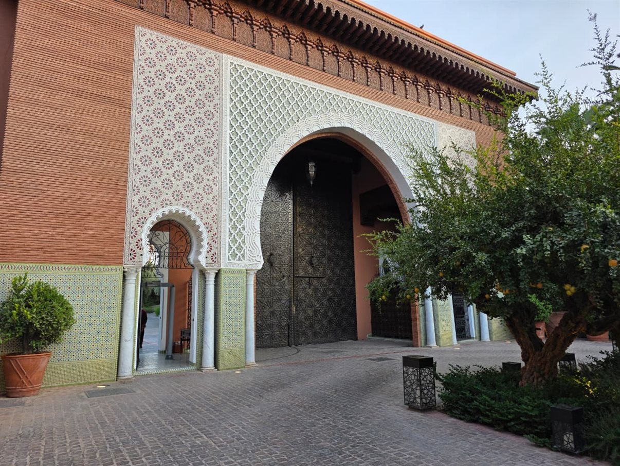 Belo pátio do spa do Royal Mansour Marrakech