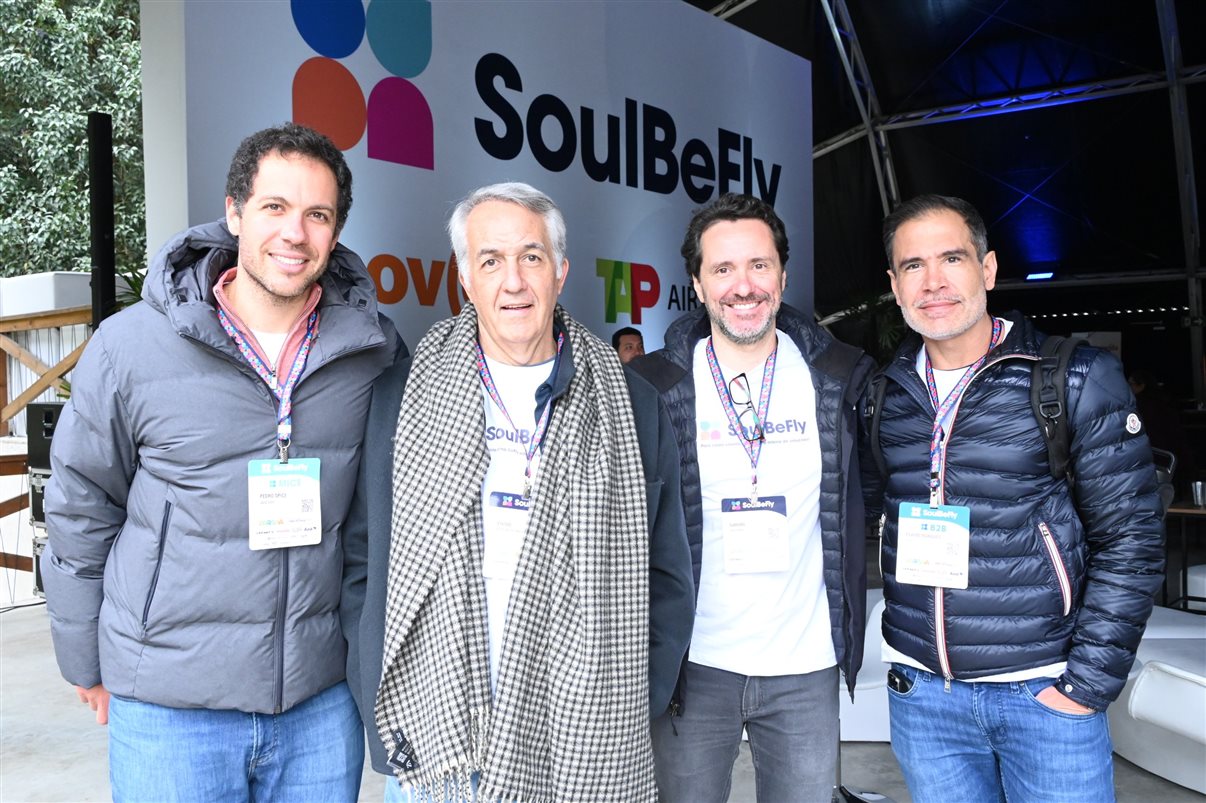 Edgar Lino, Vicente, Jackson Soares, Veronica Prado, Emerson Cardoso e Fernando Lermi, da FTS 
