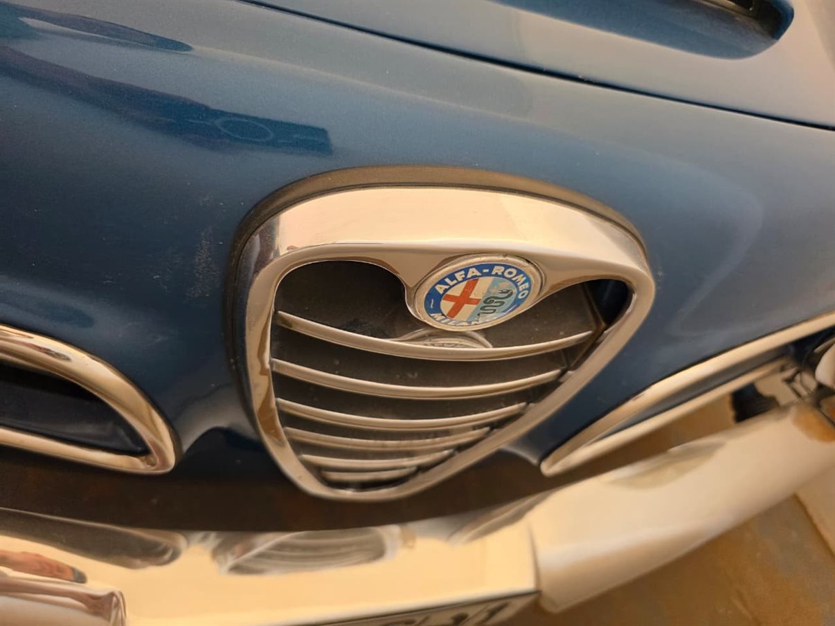 São mais de trinta veículos vintage restaurados