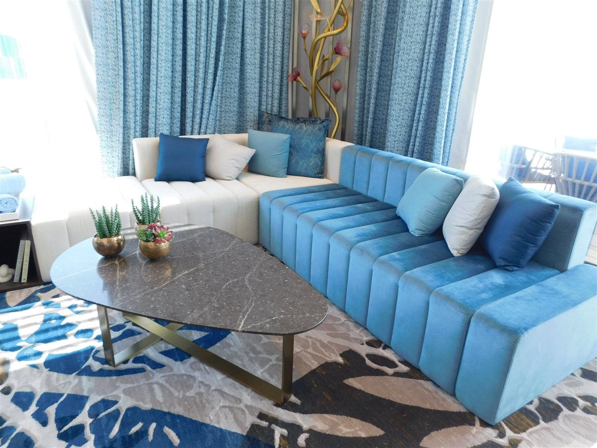 Royal Loft Suite acomoda at&eacute; seis h&oacute;spedes