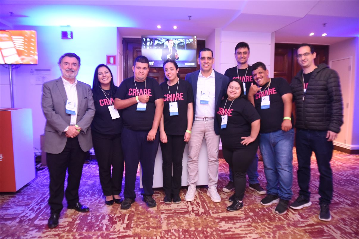 Artur Andrade, da PANROTAS, Camila Belinelli, da Latam, Daniel Bicudo, da Azul, e Danillo Barbizan, da Gol