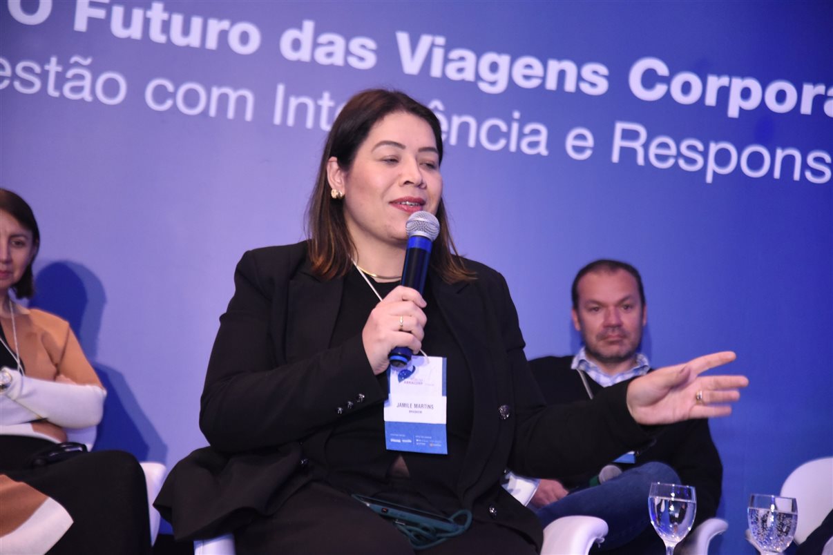 Artur Andrade, da PANROTAS, Camila Belinelli, da Latam, Daniel Bicudo, da Azul, e Danillo Barbizan, da Gol