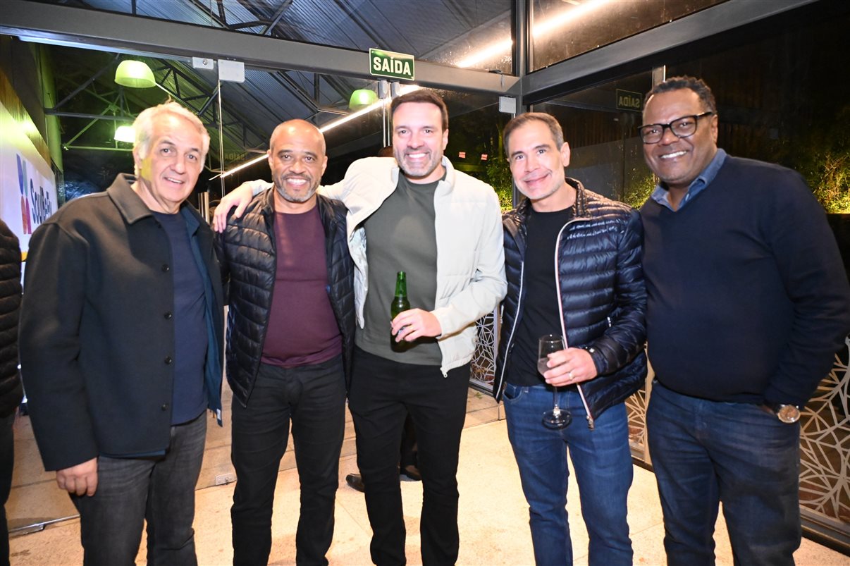Rodrigo Camara, Sylvio Ferraz, Flavio Marques, Manuela Bernardes e Luti Guimarães, da BeFly