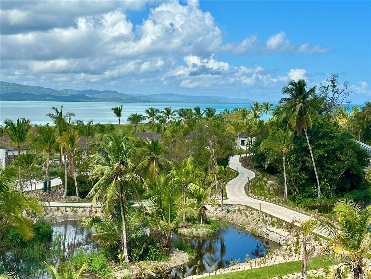 Zemí Miches Resort une luxo com integração à natureza.