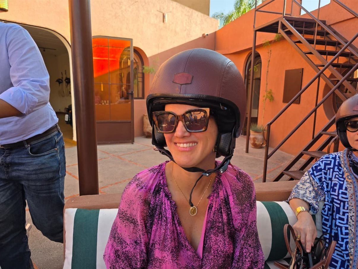 Andrea Cabello, da A.Travel, e Maurice Padovani, da Primetour, preparados para um passeio de sidecar