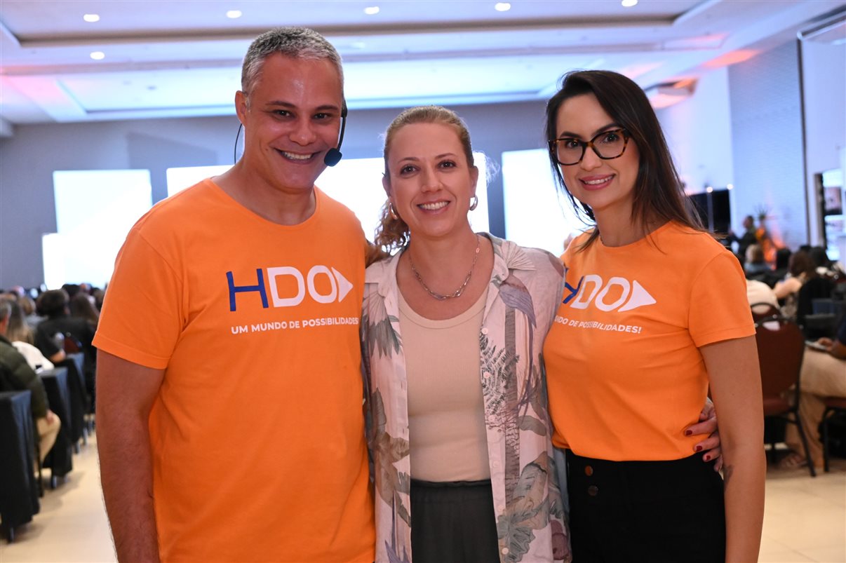 Beto Lucchese, da Viajando com Beto Lucchese, e Caio Mudalen, da DDMO (Dicas de Miami e Orlando)