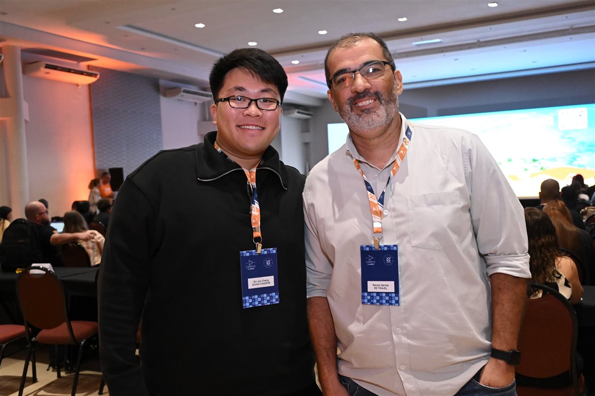Beto Lucchese, da Viajando com Beto Lucchese, e Caio Mudalen, da DDMO (Dicas de Miami e Orlando)