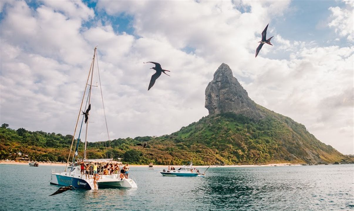 Programação do evento ainda inclui atividades como yoga, meditação guiada, trilhas, mergulho e canoa havaiana.