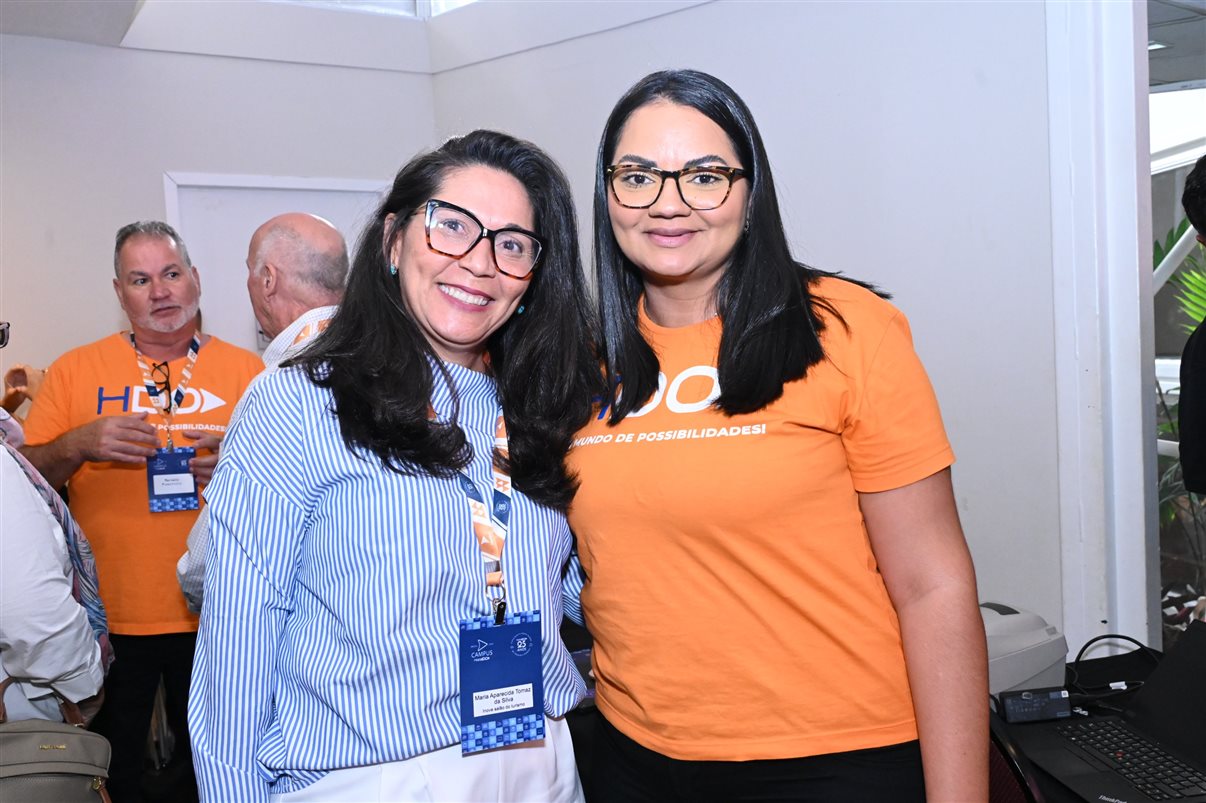 Beto Lucchese, da Viajando com Beto Lucchese, e Caio Mudalen, da DDMO (Dicas de Miami e Orlando)