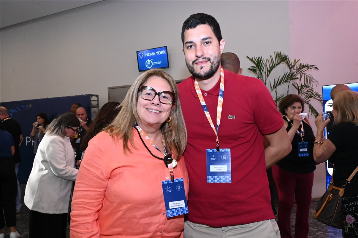 Beto Lucchese, da Viajando com Beto Lucchese, e Caio Mudalen, da DDMO (Dicas de Miami e Orlando)
