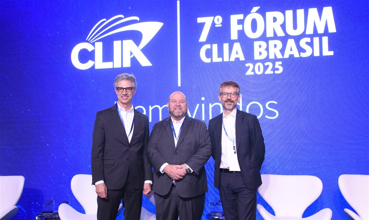 Marco Ferraz, da Clia Brasil, Bud Darr, da Clia Global, e Niels Wammen-Jensen, vice-presidente global da Clia