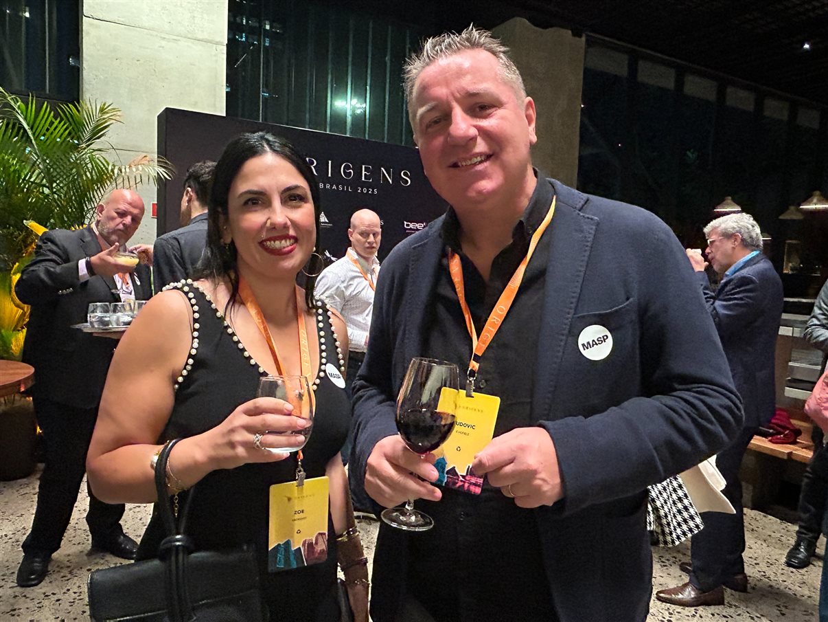 Tati, da Mercatur, entre Sidney Alonso e Jeverson Zanini, da Avant Garde