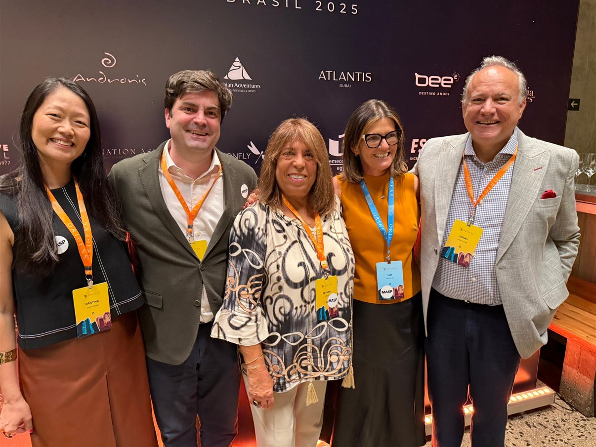 Tati, da Mercatur, entre Sidney Alonso e Jeverson Zanini, da Avant Garde