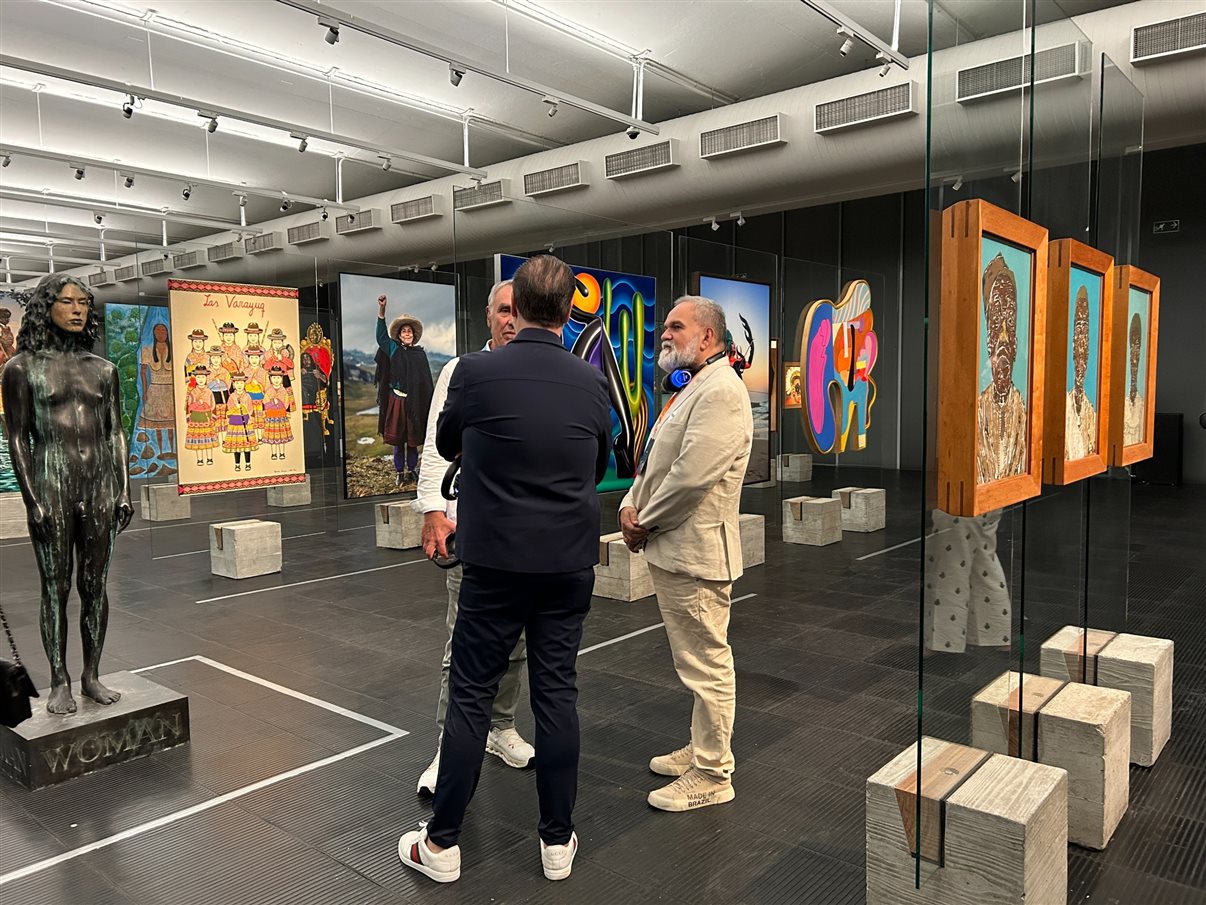 Tati, da Mercatur, entre Sidney Alonso e Jeverson Zanini, da Avant Garde
