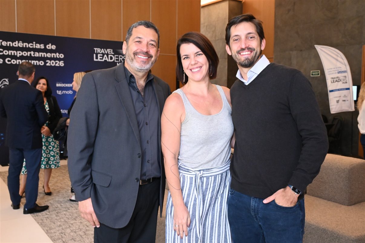 Vivian Gomes e Simone Martins, do Grupo R1