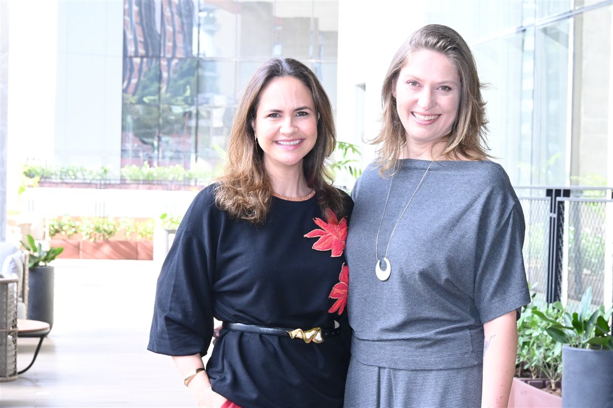 Vivian Gomes e Simone Martins, do Grupo R1