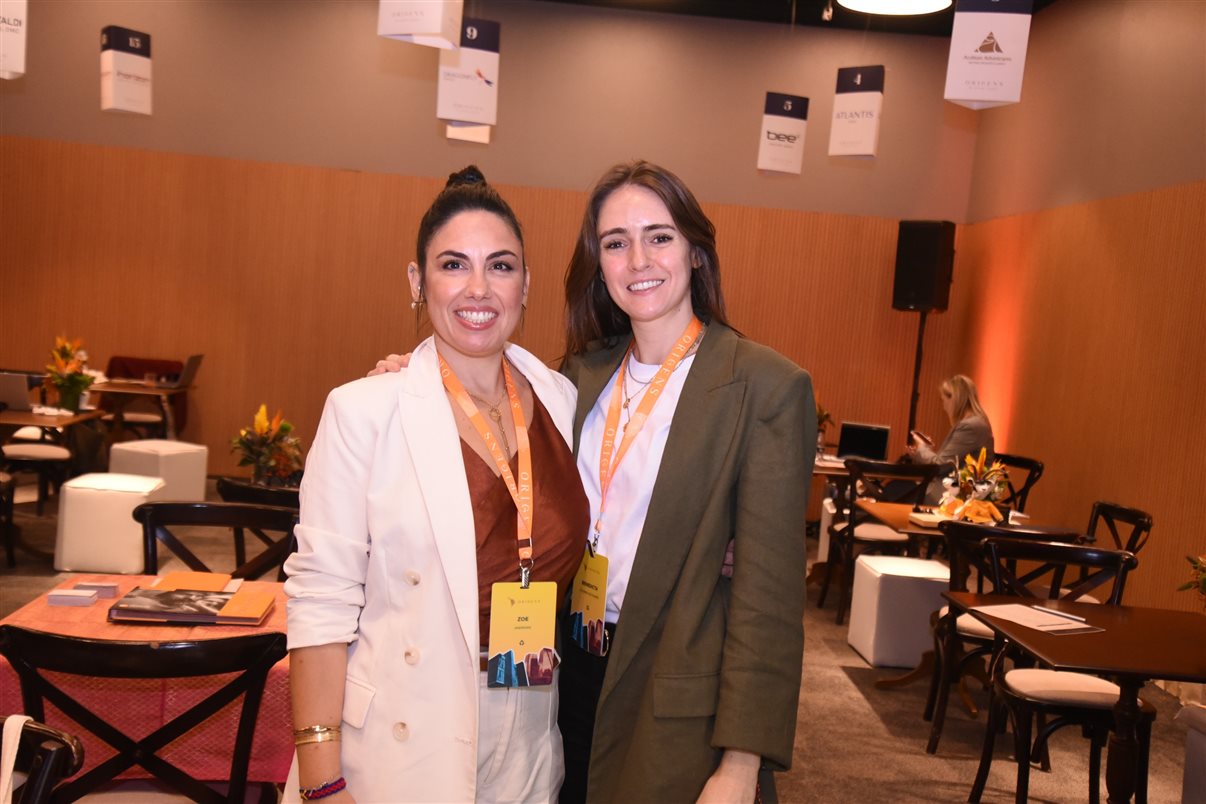 Helen e Ana Homem, da Qatar Airways