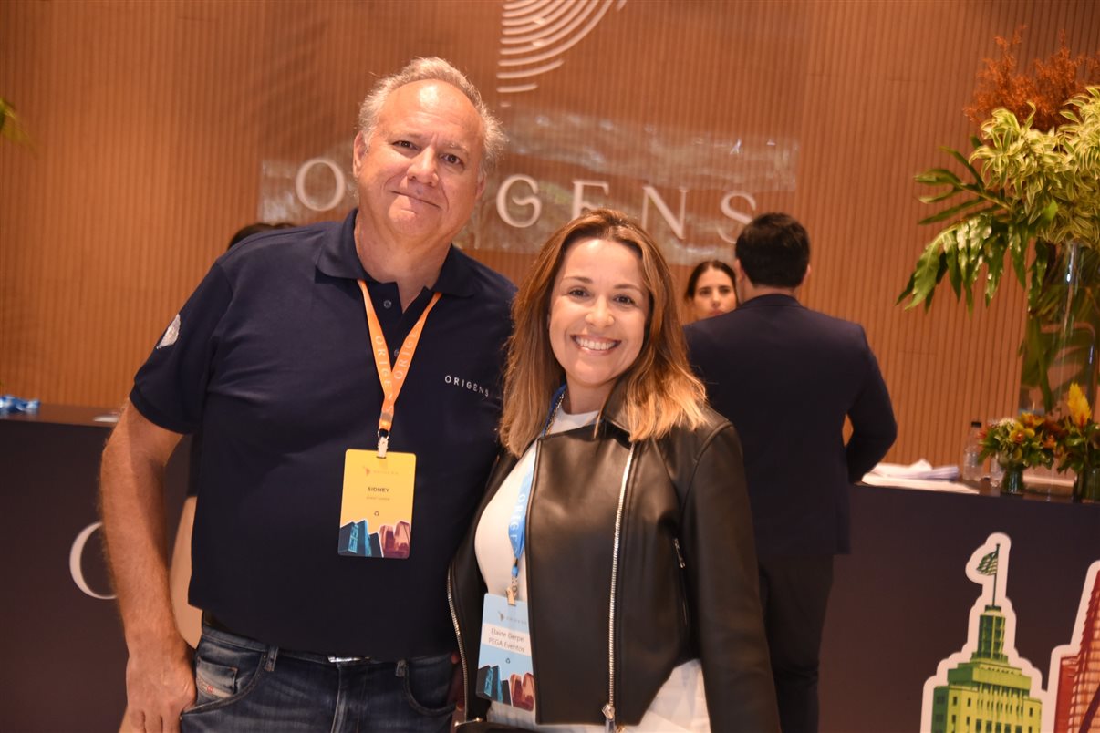 Sidney Alonso, da Avant Garde, e Elaine Gerpe, da Pega Eventos
