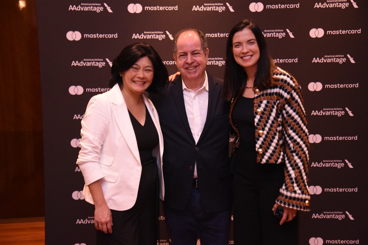 Raquel Careta, Júlia Christina Yamanishi, Leandro Lustosa, Heleni Hamamoto e Aline Chicarolli, da American Airlines