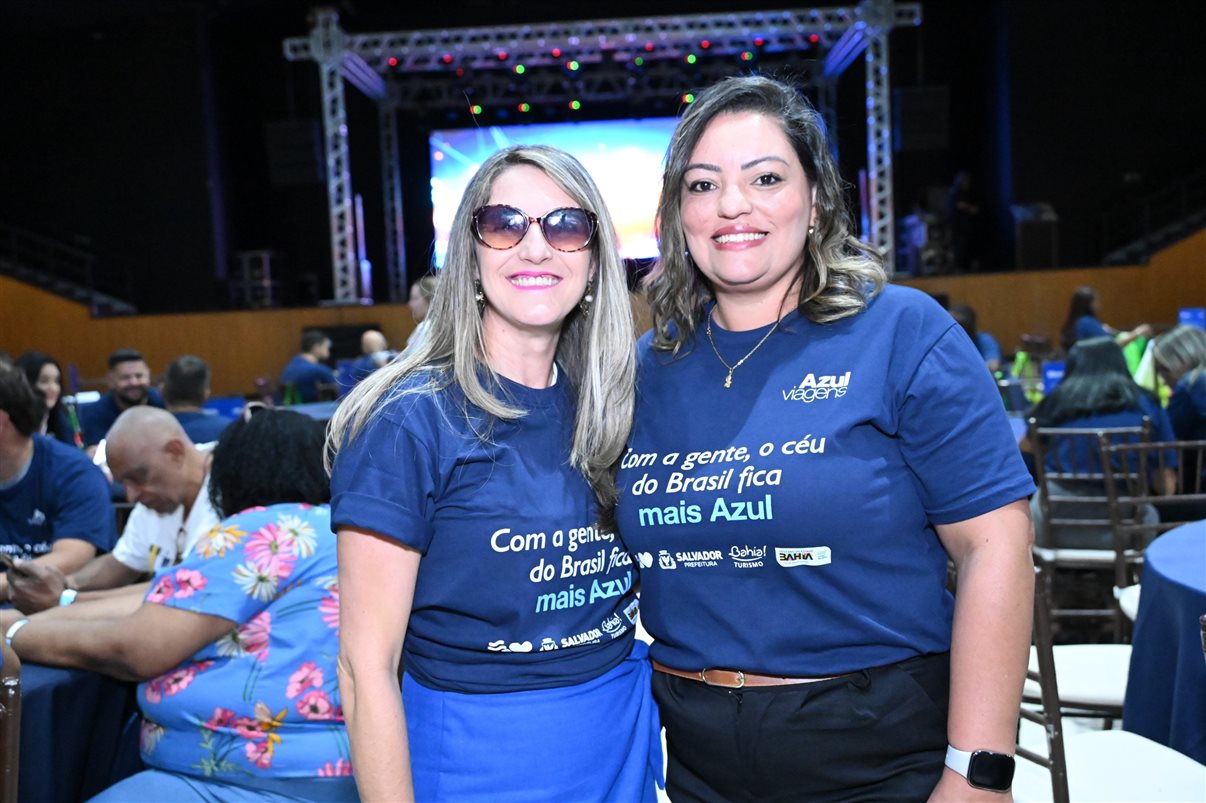 Julia Meira, da Azul Viagens Christiane Teixeira, da Luck Receptivo, Alessandra Dias, da Azul Viagens, Carola Montoro, da prefeitura de Salvador, Lucy Nascimento, Tatiana Harfush, Luciana Garcia, da Setur Bahia, Mariana Rocha, David Batista, da Azul, e Tatiana Martins, da Azul Viagens