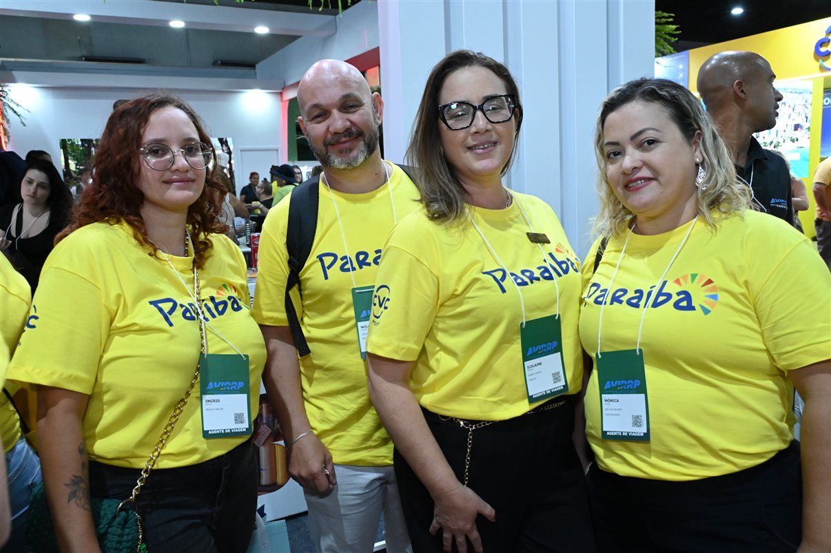 Cristiane Oliveira, Julia Vilela, Ana Paula Oliveira e Michelle Reis, da Incomum Viagens