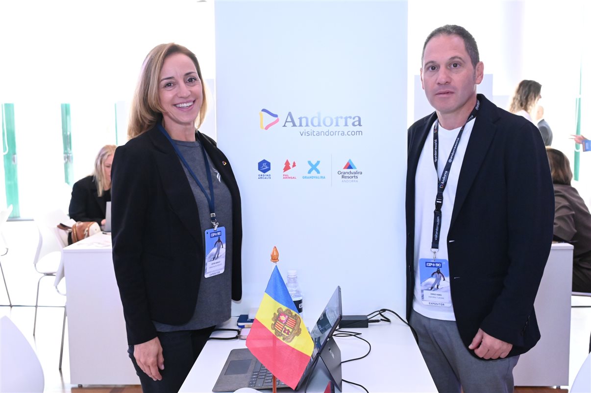 Taiane de Oliveira, do Andorra Tarvel Service, e Nara Rossatti, da Nara Rossatti Viagens 