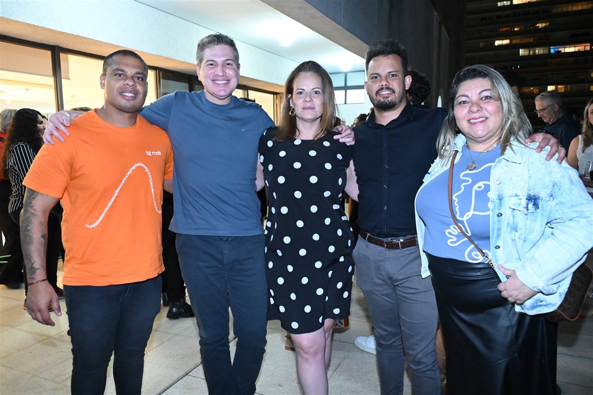 Tatiana Harfush, da Setur Bahia, entre Marianna Alcorta, Bruno Waltrick e Juliana Assumpção, da Abav-SP | Aviesp 