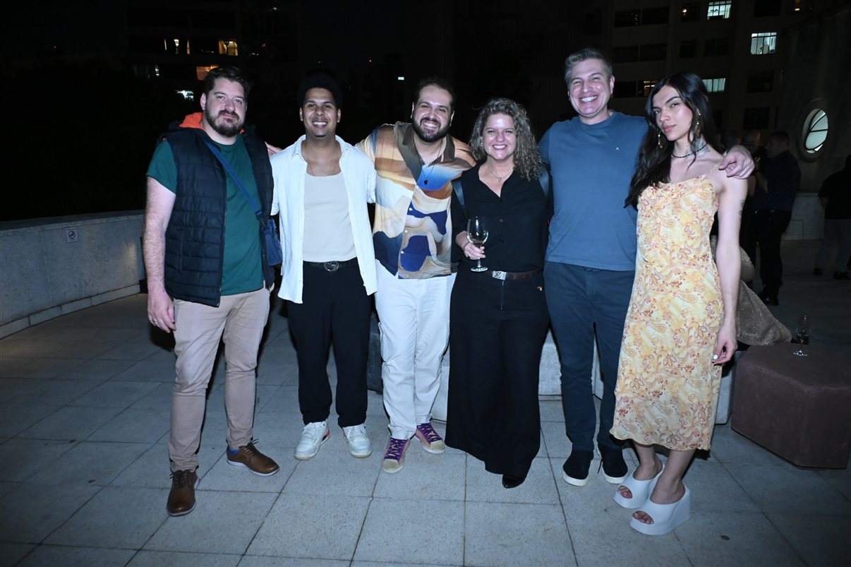 Tatiana Harfush, da Setur Bahia, entre Marianna Alcorta, Bruno Waltrick e Juliana Assumpção, da Abav-SP | Aviesp 
