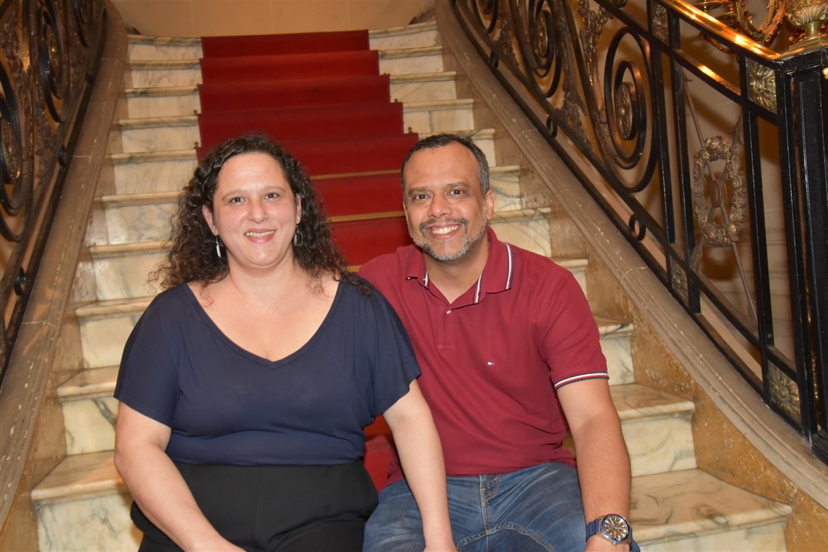 Carlos Barbosa e Alessandra Cardoso, da Vitrine Global, que representa o Turismo de Aruba no Brasil