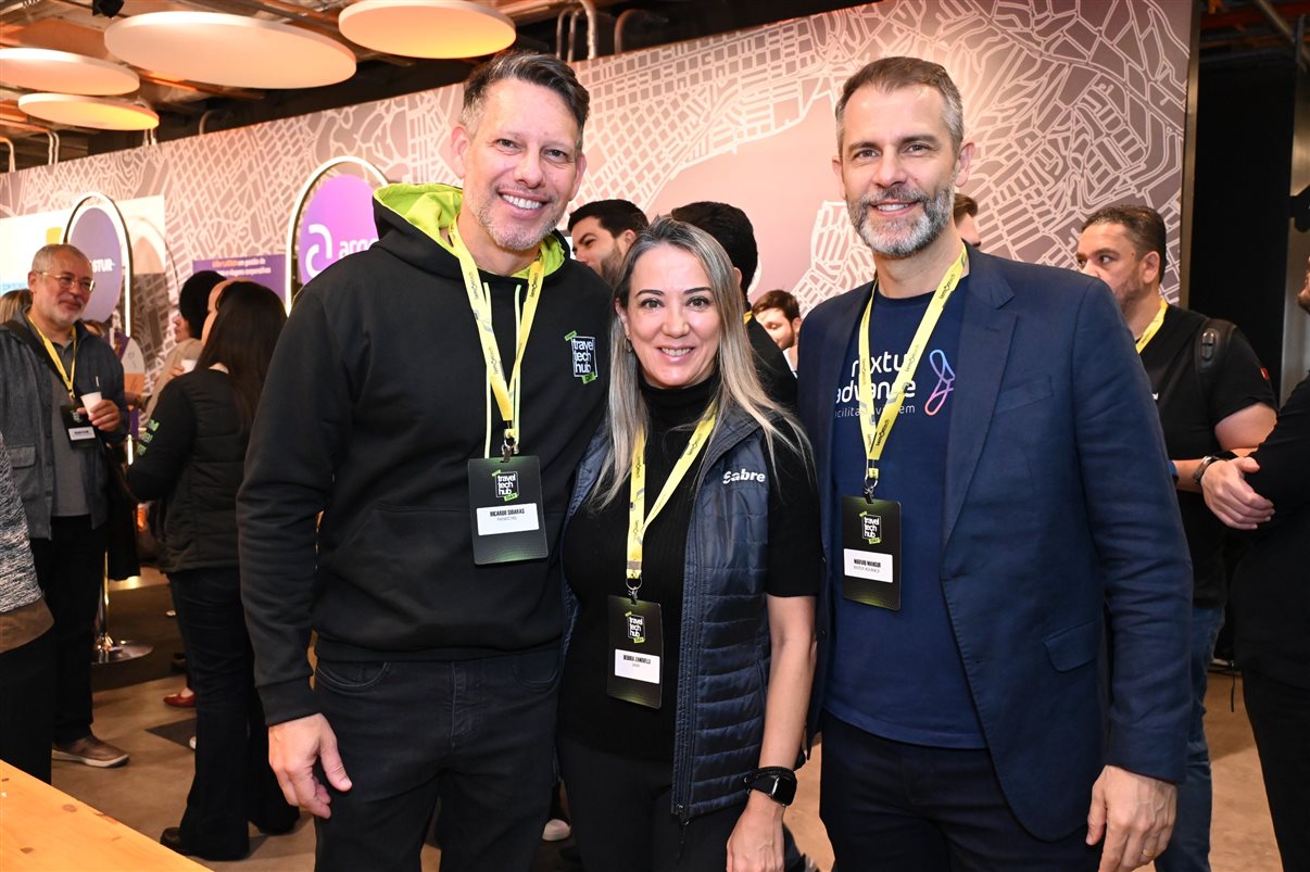 Giselle Pina, da Teresa Perez, e Leonardo Ortega, da BestBuy Travel