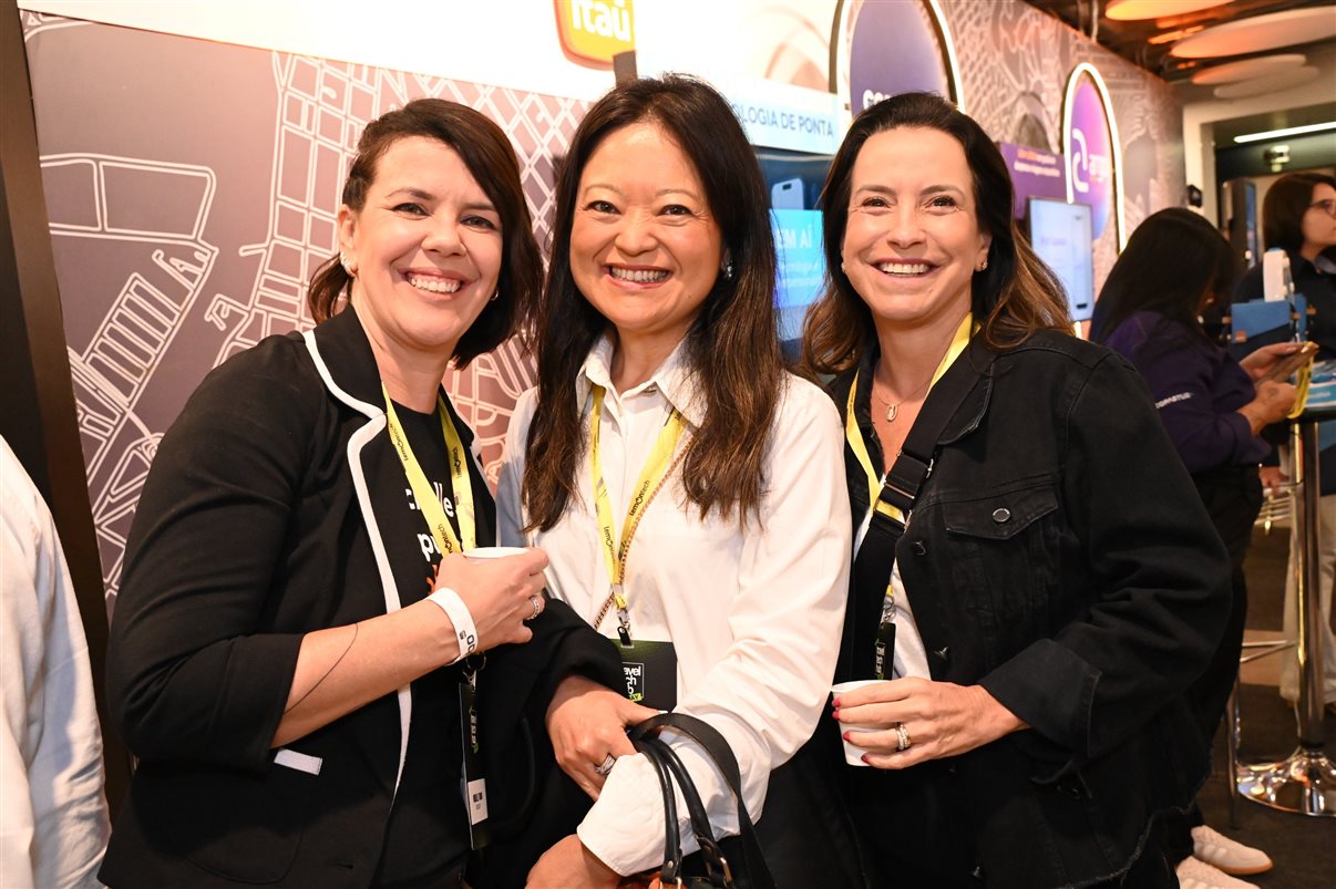 Giselle Pina, da Teresa Perez, e Leonardo Ortega, da BestBuy Travel