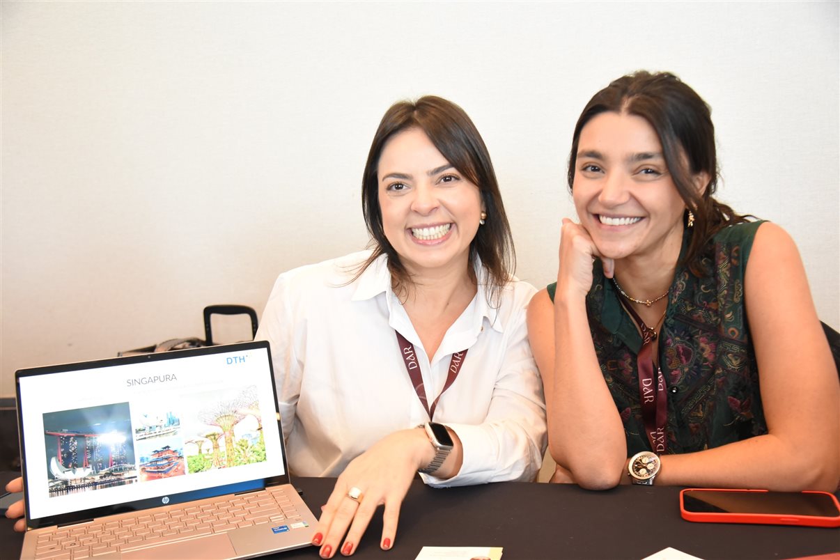 Kyria Juliana Darsaclis, da Darsaclis Turismo, Marcelle Garrido e Marcelle Rangel, da Maga Roteiros