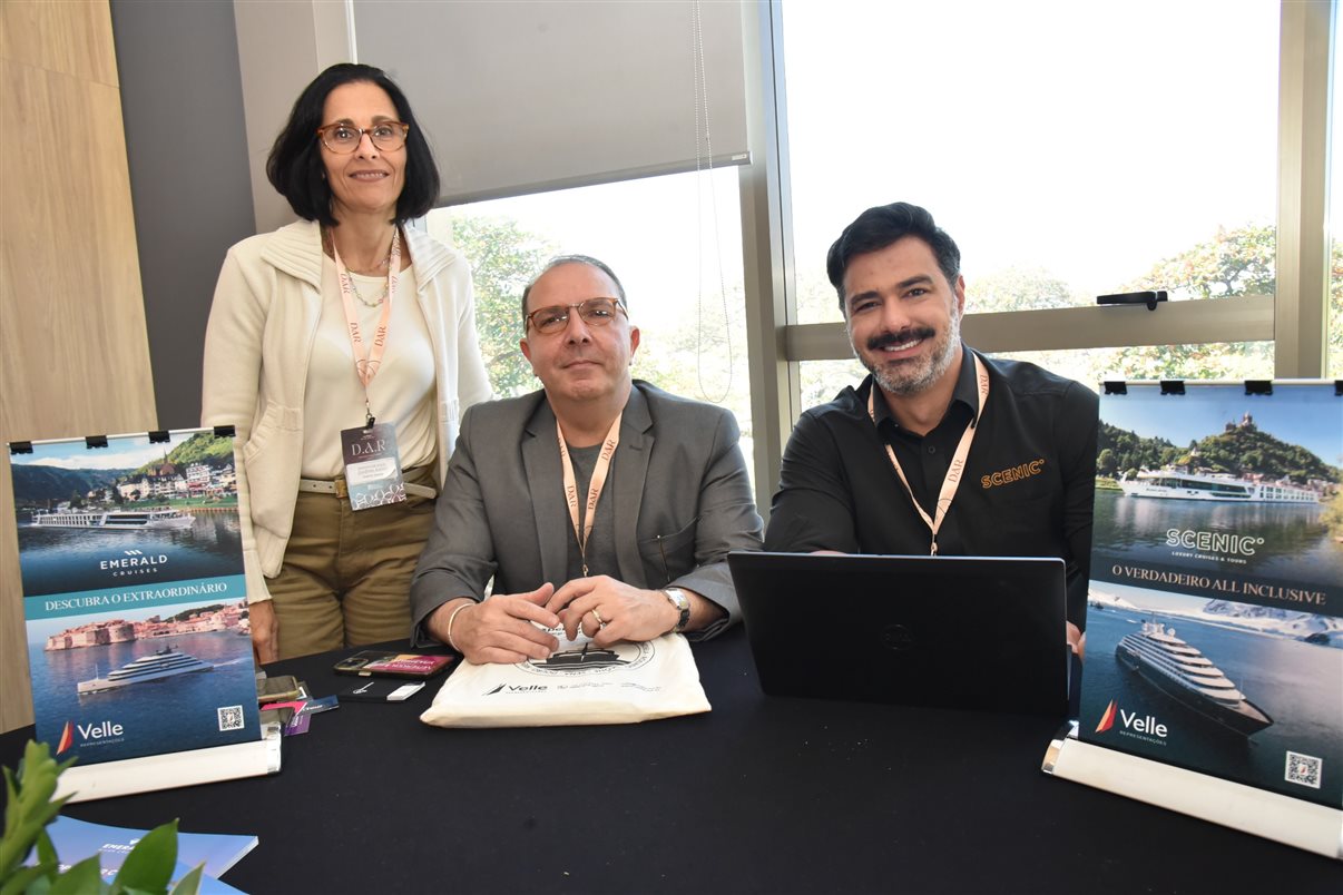 Kyria Juliana Darsaclis, da Darsaclis Turismo, Marcelle Garrido e Marcelle Rangel, da Maga Roteiros