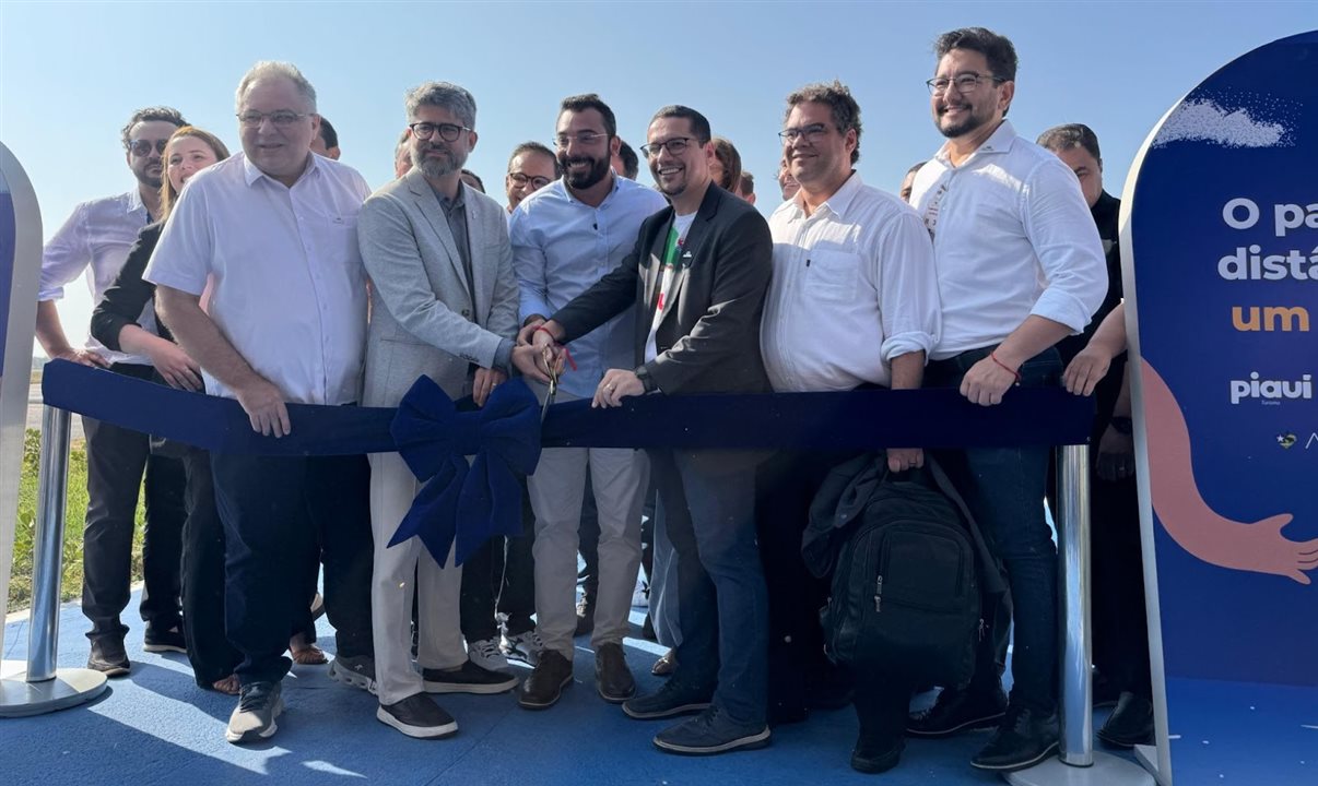 Corte de fitas no Aeroporto de Parnaíba<br/><br/>