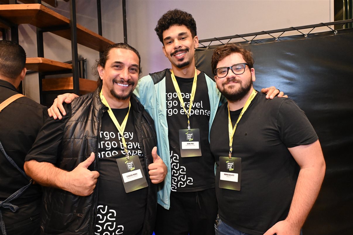 Bruno Heleno, da Trend, entre Alexandre Cordeiro, do Travel Tech Hub, e José Guilherme Alcorta, da PANROTAS