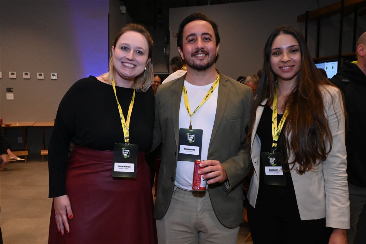 Bruno Heleno, da Trend, entre Alexandre Cordeiro, do Travel Tech Hub, e José Guilherme Alcorta, da PANROTAS