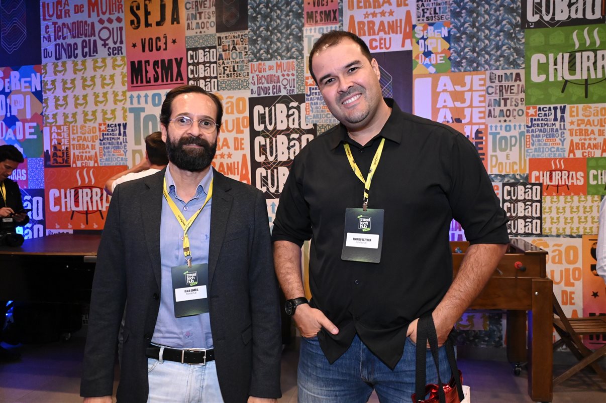 Bruno Heleno, da Trend, entre Alexandre Cordeiro, do Travel Tech Hub, e José Guilherme Alcorta, da PANROTAS