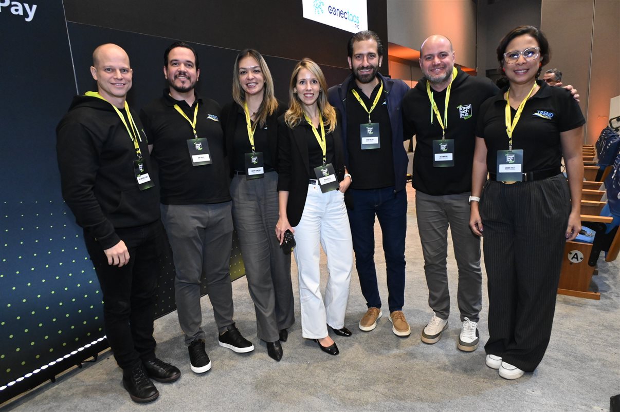 José Guilherme Alcorta, da PANROTAS, John Souza, Luciana Lourenço, Noah Britto, Bruno Heleno, da Trend, Alexandre Cordeiro, do Travel Tech Hub, e Cassia Valle, da Trend