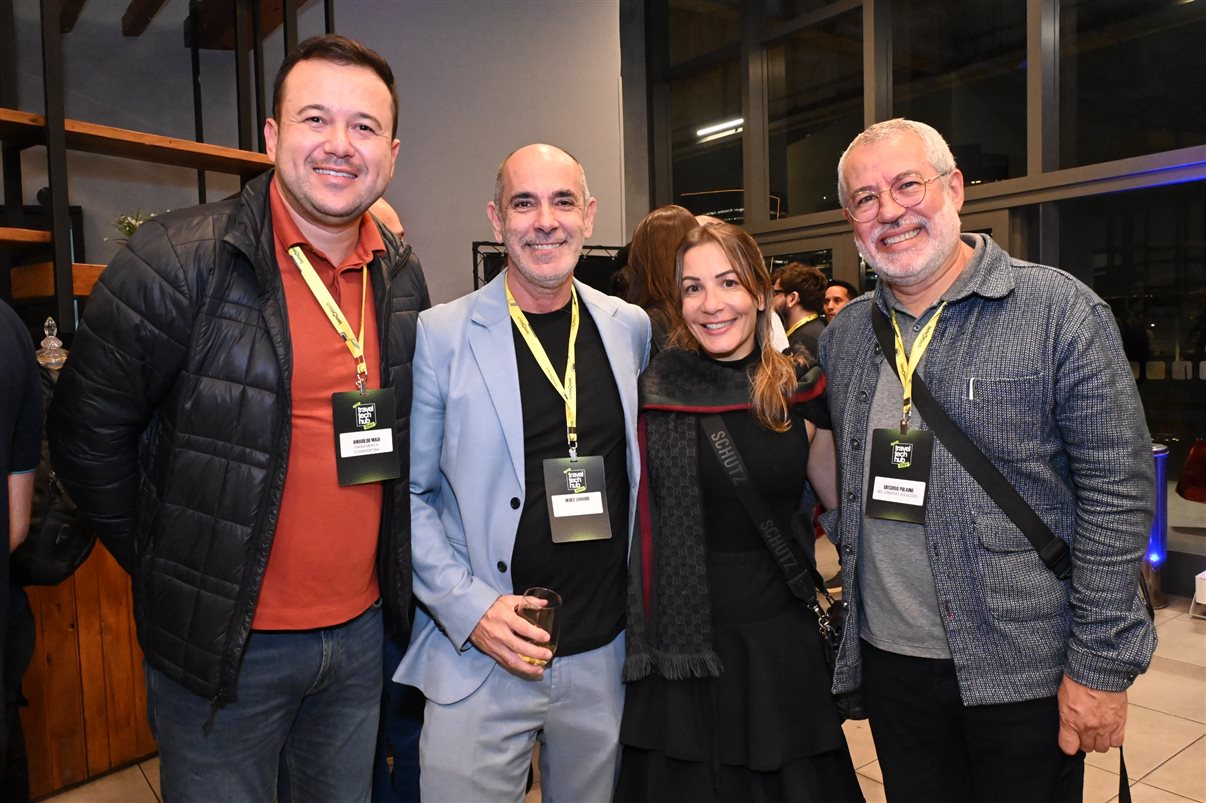Bruno Heleno, da Trend, entre Alexandre Cordeiro, do Travel Tech Hub, e José Guilherme Alcorta, da PANROTAS