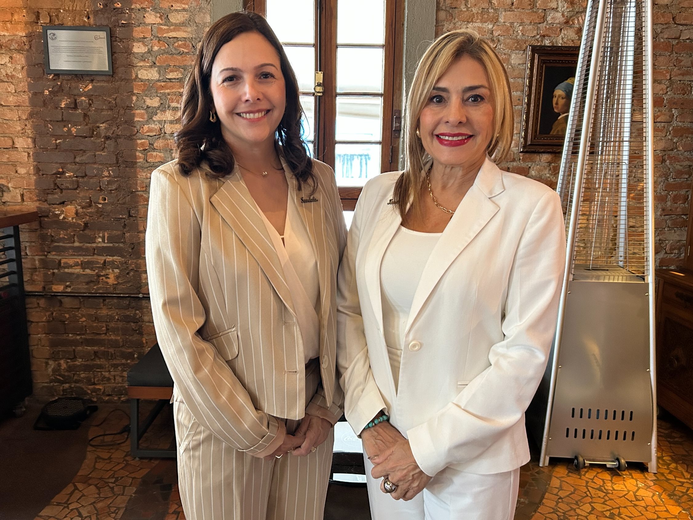 Renata Salina e Blanca Sánchez, do Sandals Resorts