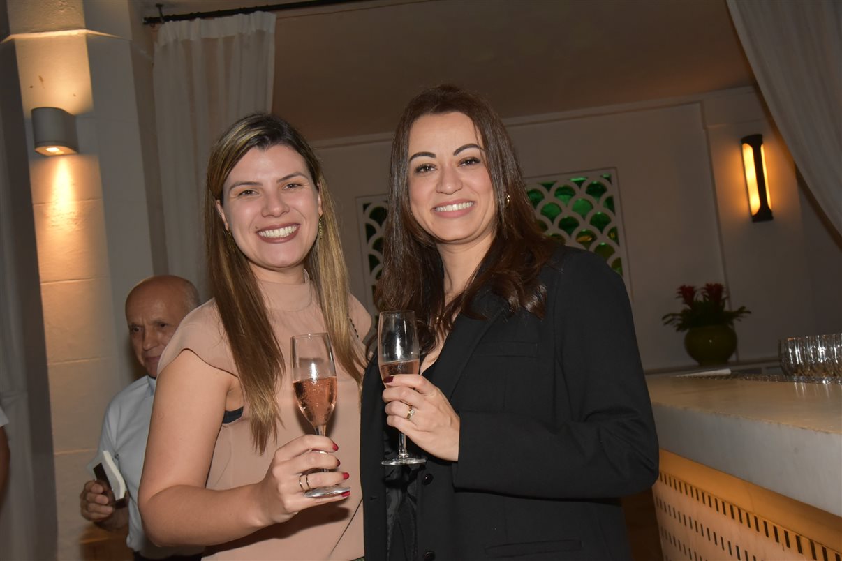 Ana Paula Rezende, da AR Travel, e Estela Assis, da Viaje com Estela 