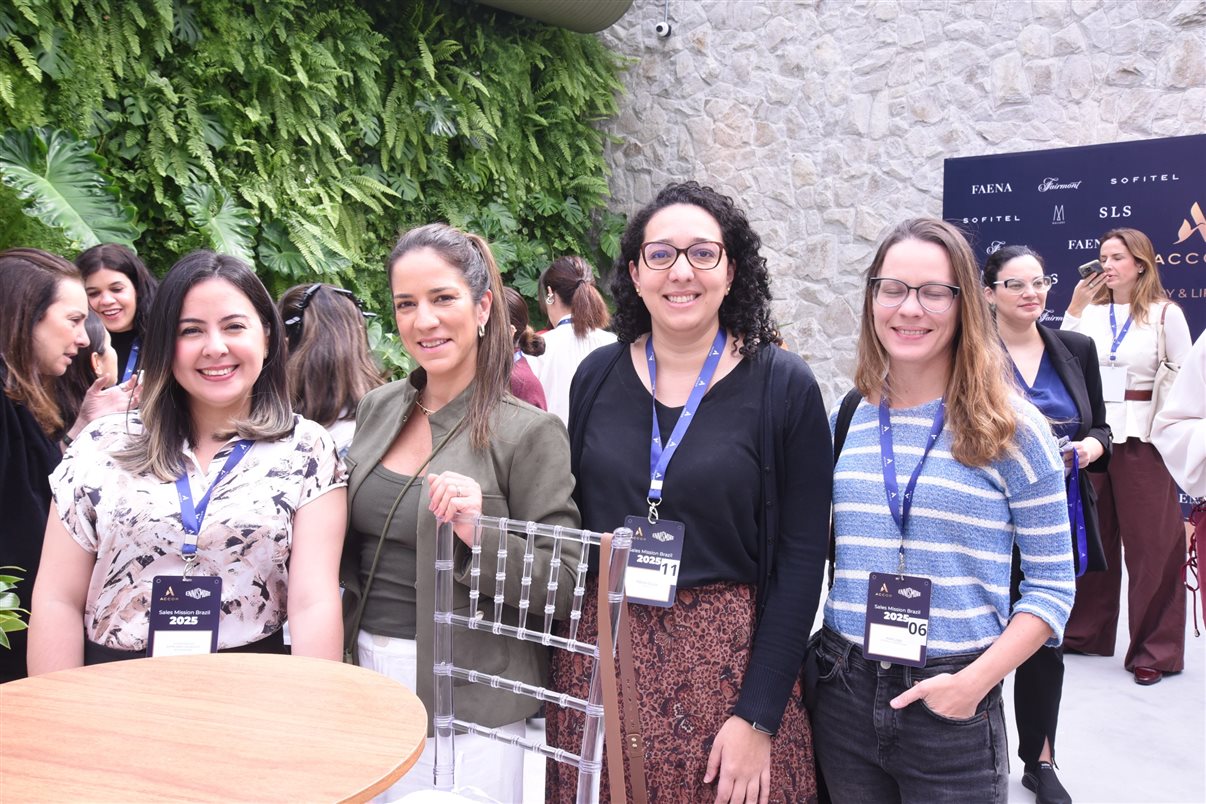 Carolina Hurtado, do SLS Barcelona, Maria Eugênia Pagano e Júlia Vieira, da Matueté, Danielle Andreazzi, da Accor, Yin Bustamante, do Sofitel Baru Casablanca Beach Resort, Mariana Dib, da Matueté, e Carolina Cabral, do Fairmont Rio de Janeiro Copacabana