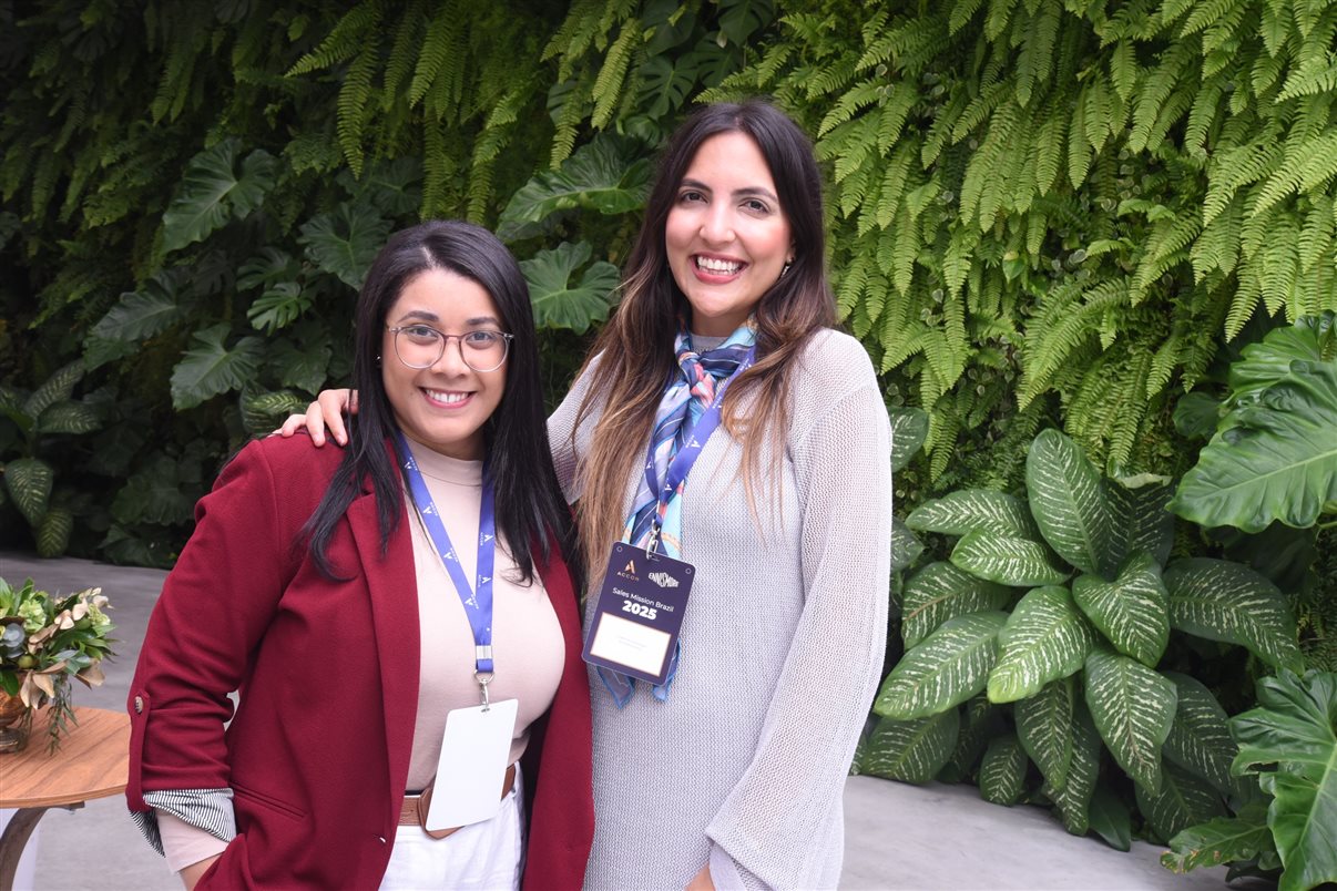 Carolina Hurtado, do SLS Barcelona, Maria Eugênia Pagano e Júlia Vieira, da Matueté, Danielle Andreazzi, da Accor, Yin Bustamante, do Sofitel Baru Casablanca Beach Resort, Mariana Dib, da Matueté, e Carolina Cabral, do Fairmont Rio de Janeiro Copacabana